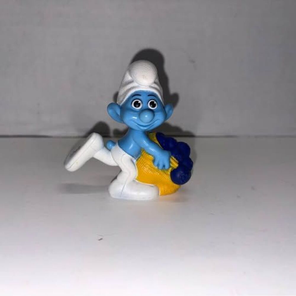 2011 Schleich Peyo Greedy Smurf PVC Figure made for McDonald’s